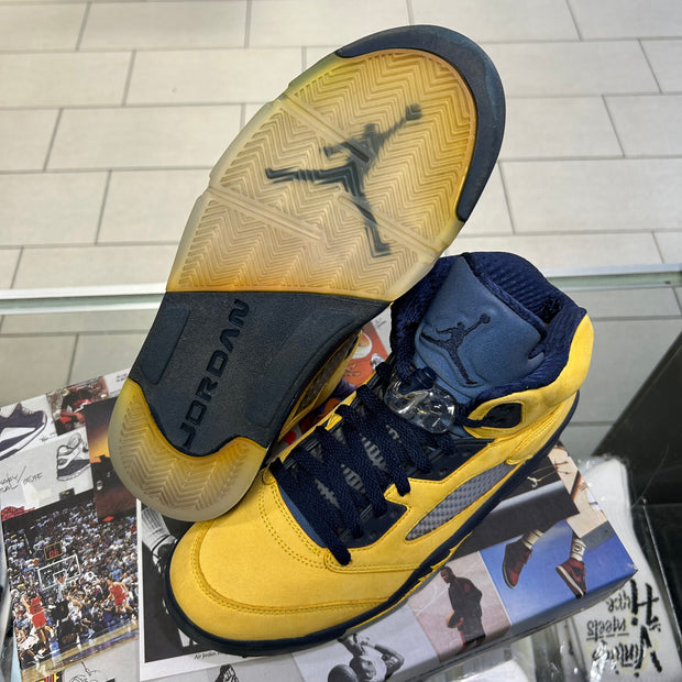 Jordan 5 Michigan 2019