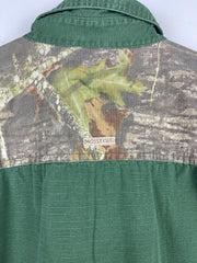Vintage Mossy Oak Real Tree Camo & Green Button Up Long Sleeve Shirt
