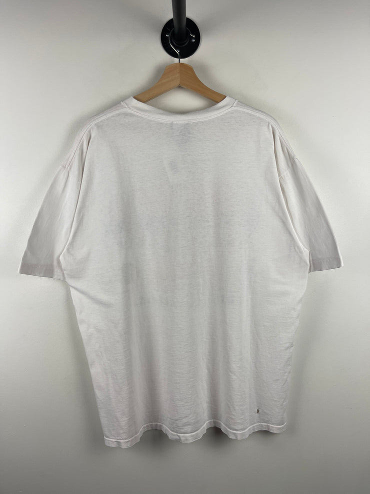 Vintage 90s NBA NHL Chicago Bulls & Blackhawks Stadium White Tee