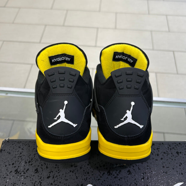 Jordan 4 Thunder 2023