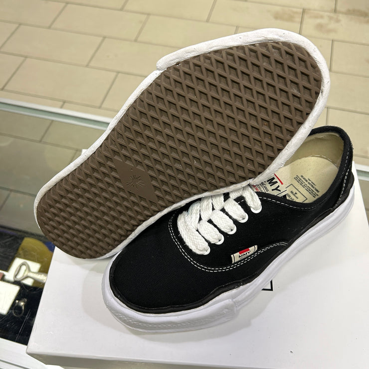 Maison Mihara Yasuhiro Baker OG Sole Canvas Low Black