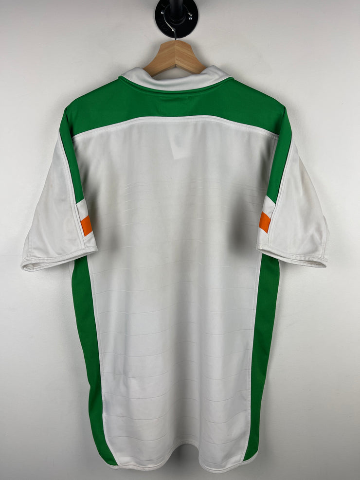 Vintage 2003-2005 Umbro Ireland National Football Team Away White Soccer Jersey
