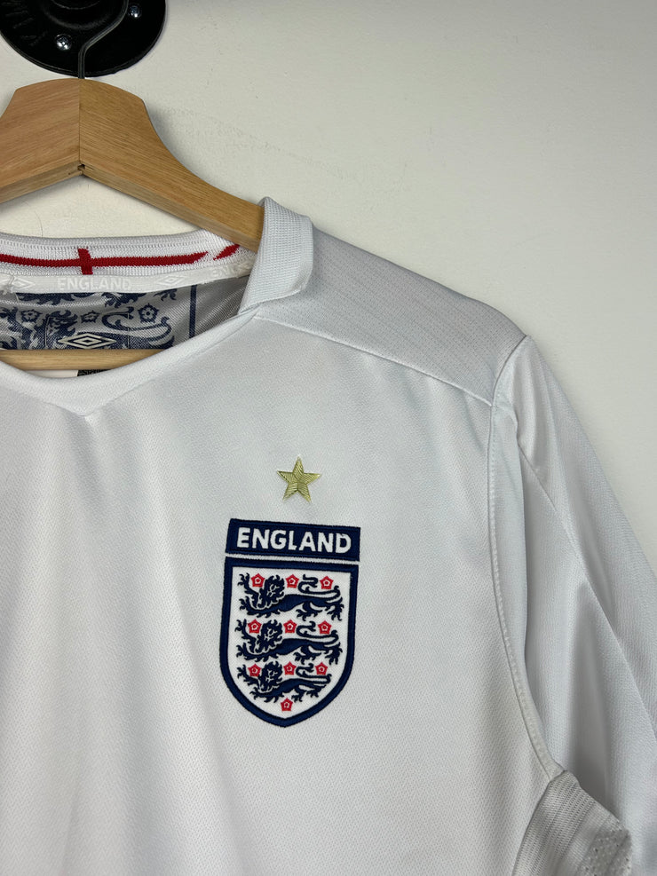 Vintage Y2K Umbro England White Soccer Jersey