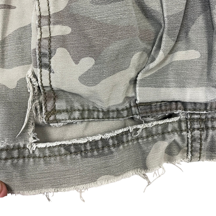 Vintage Levis Camo Cargo Shorts