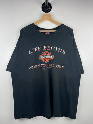 Vintage 2004 Harley Davidson Life Begins Indiana Black Tee
