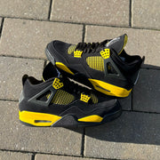 Jordan 4 Thunder 2023