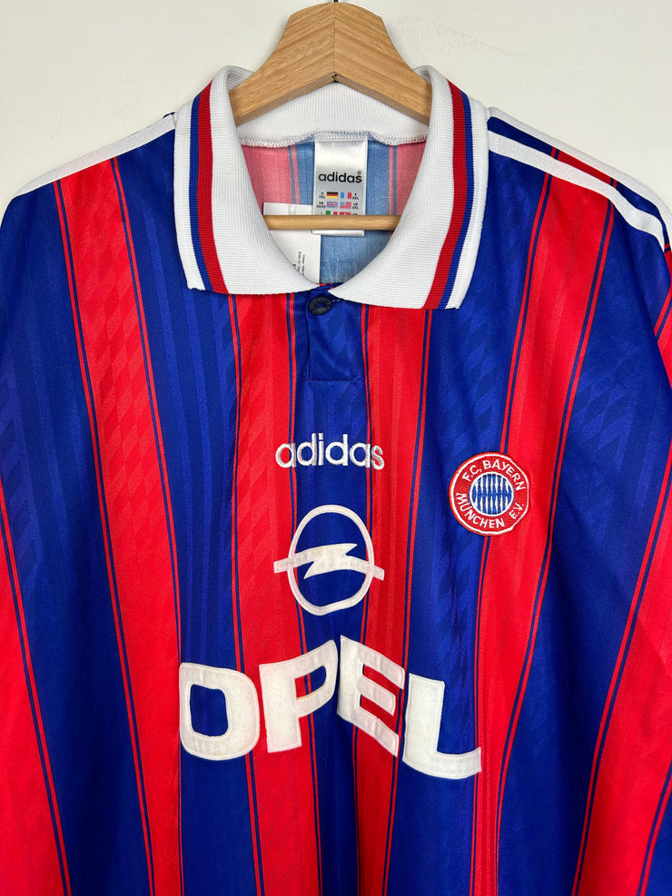 Vintage 1996/1997 Adidas FC Bayern Munchen Football Kit Jersey