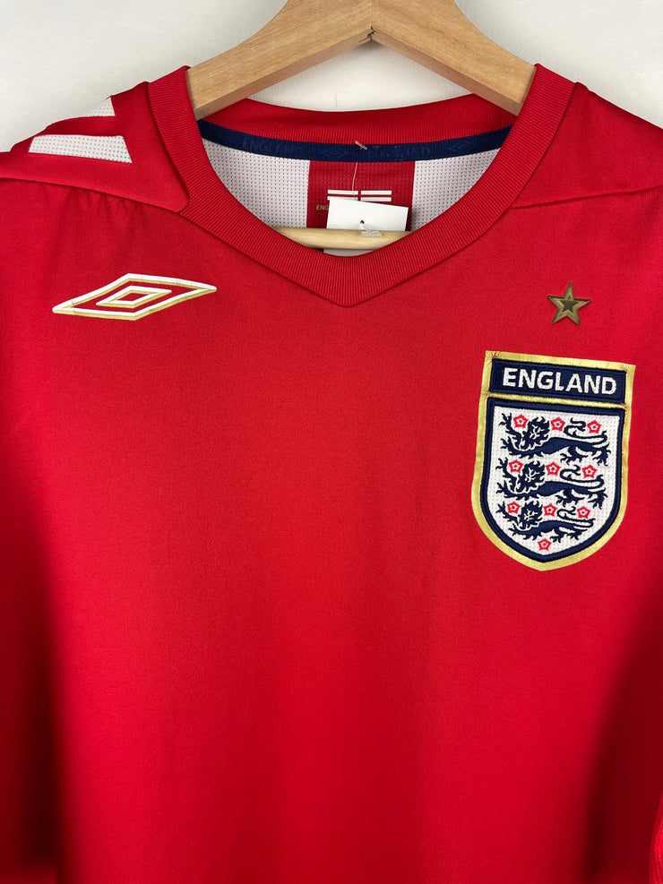 Vintage 2004-2006 Umbro England Home Red Soccer Jersey