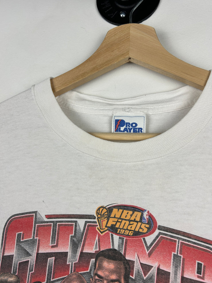 Vintage 90s NBA Pro Chicago Bulls Caricature Championship White Tee