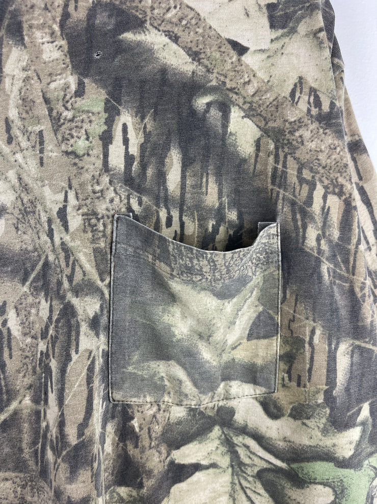 Vintage 90s Mossy Oak Real Tree Camo Pocket Tee