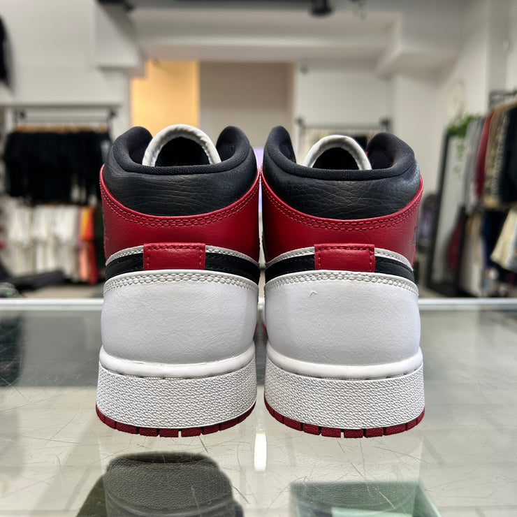 Jordan 1 Mid Chicago 2020