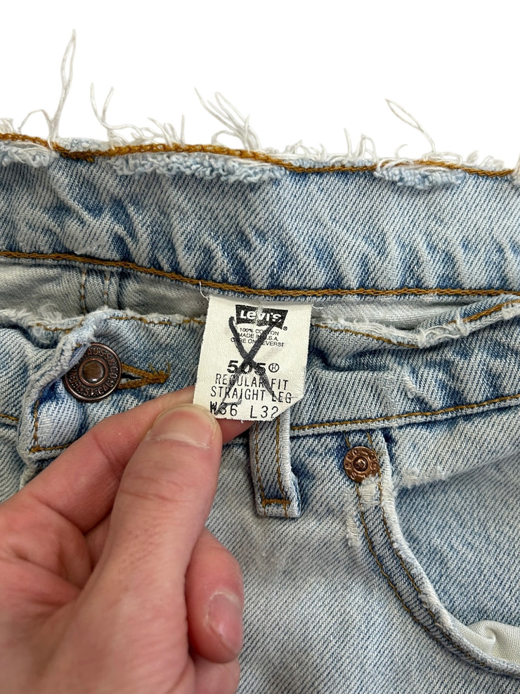 Vintage 90s Levis 505 Distressed Light Wash Blue Denim Jeans