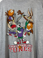 Vintage 90s Looney Tunes Basketball Grey Tee