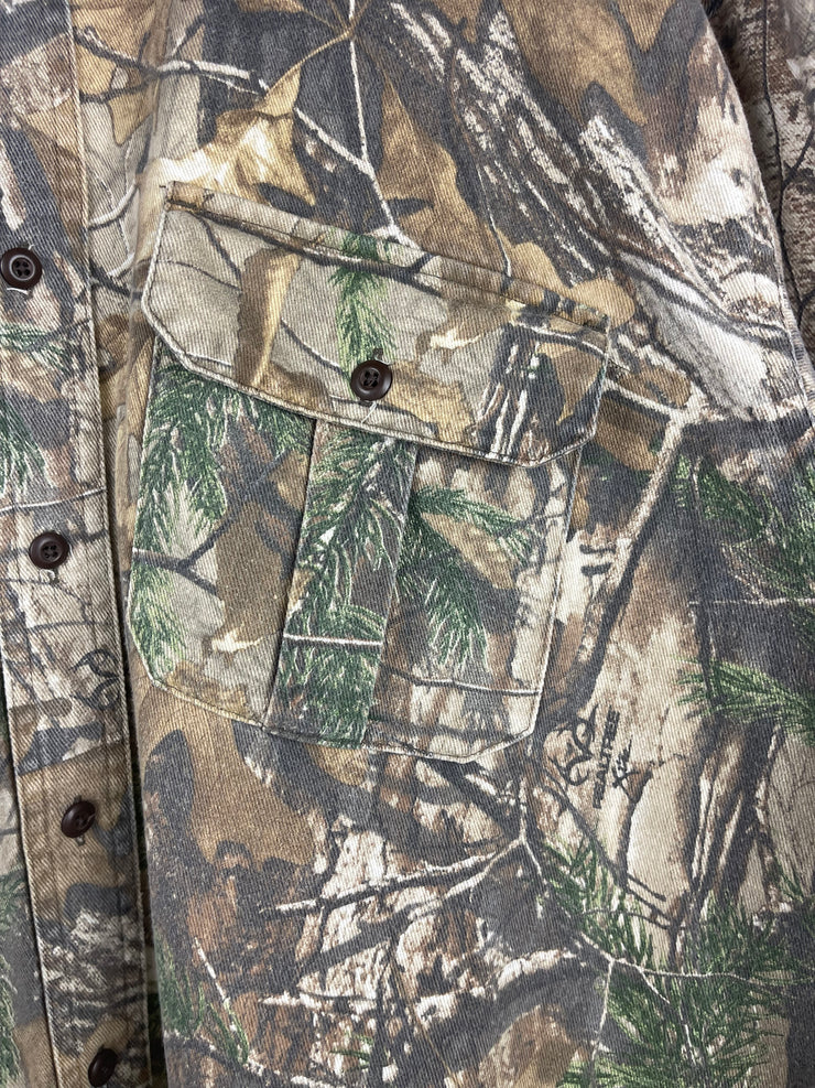 Vintage Cabellas Real Tree Camo Button Up Long Sleeve Shirt