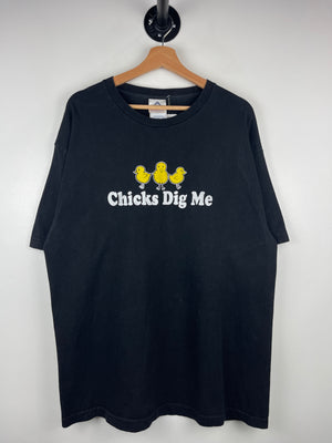 Vintage Chicks Dig Me Comedy Black Tee