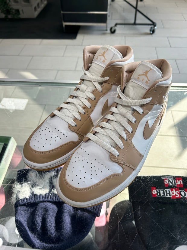 Jordan 1 Mid Tan Gum