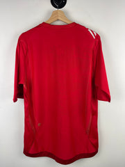 Vintage 2004-2006 Umbro England Home Red Soccer Jersey