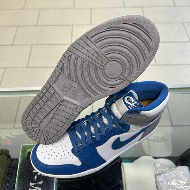 Jordan 1 True Blue