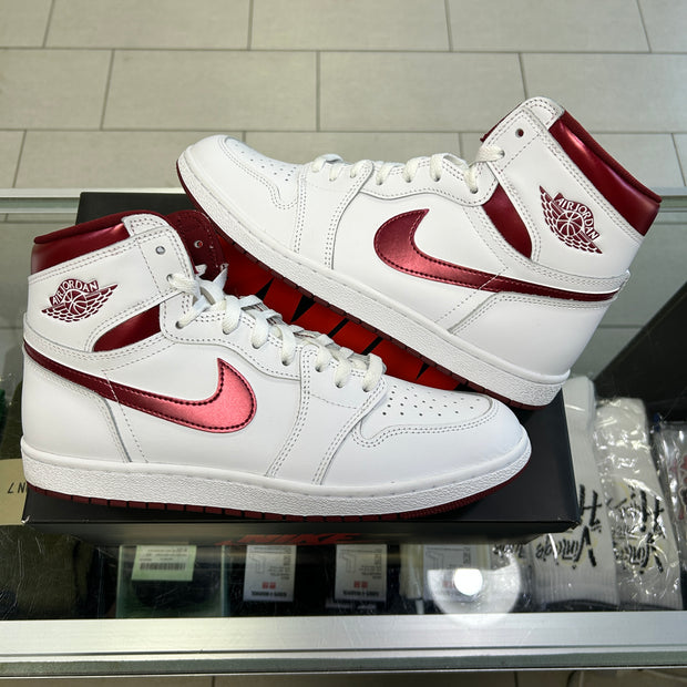 Jordan 1 Metallic Burgundy 85&