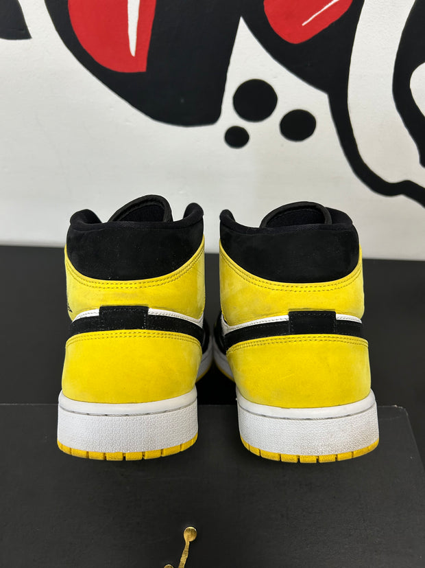 Jordan 1 Mid Yellow Toe Black