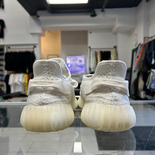 Yeezy 350 V2 Bone