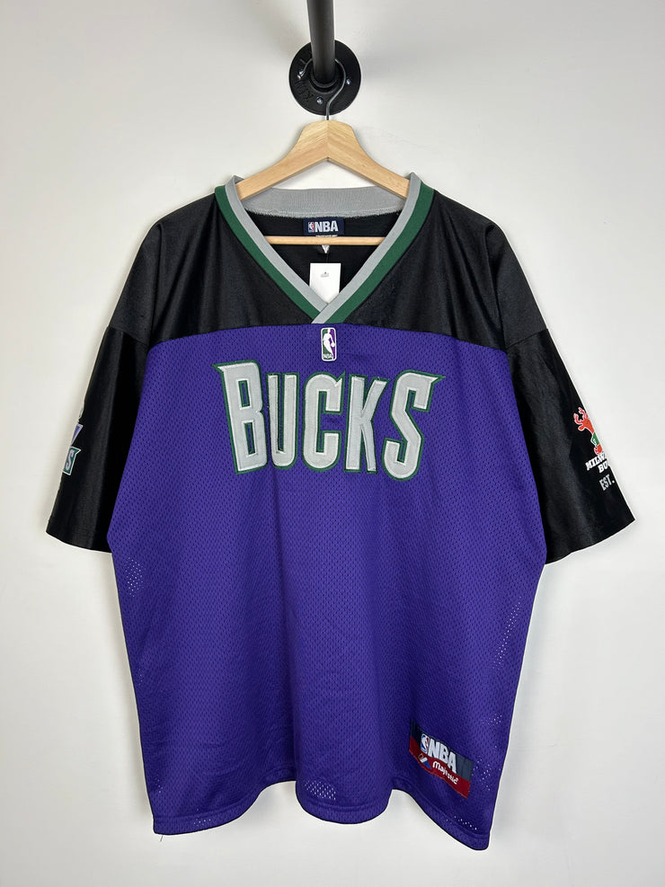 Vintage 2005 Majestic Milwaukee Bucks Purple Football Jersey