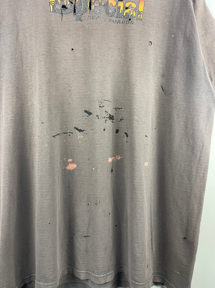 Vintage 90s Especial Skateboards Thrashed Brown Tee