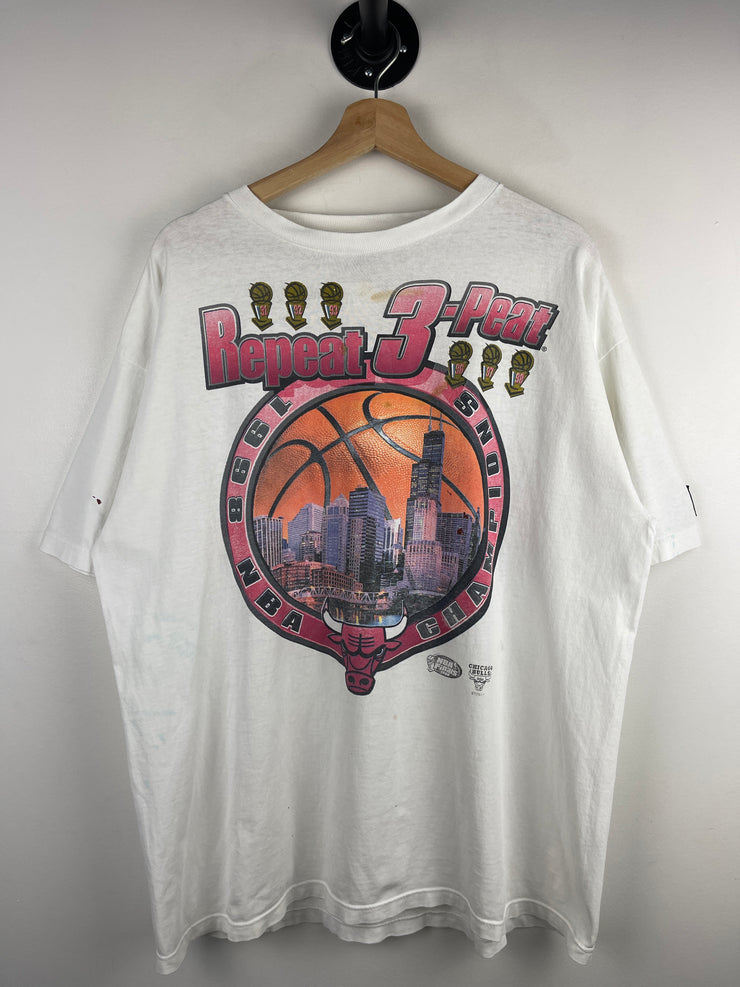 Vintage 90s NBA Starter Chicago Bulls Repeat 3 Peat White Tee