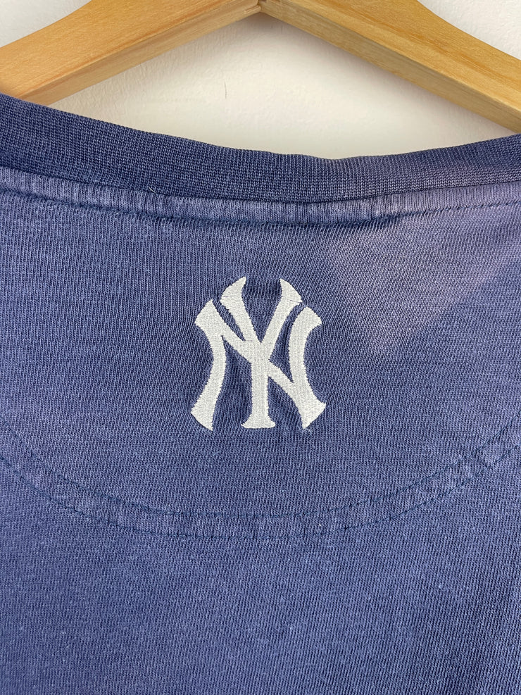 Vintage MLB Nike New York Yankees Middle Swoosh Embroidered Navy Tee